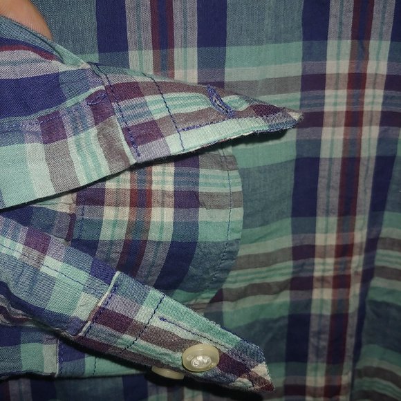 Banana Republic - Brand New -Untucked Slim - 57% Cottn, 42% Lyocell, 1% Elastane - Picture 3 of 5